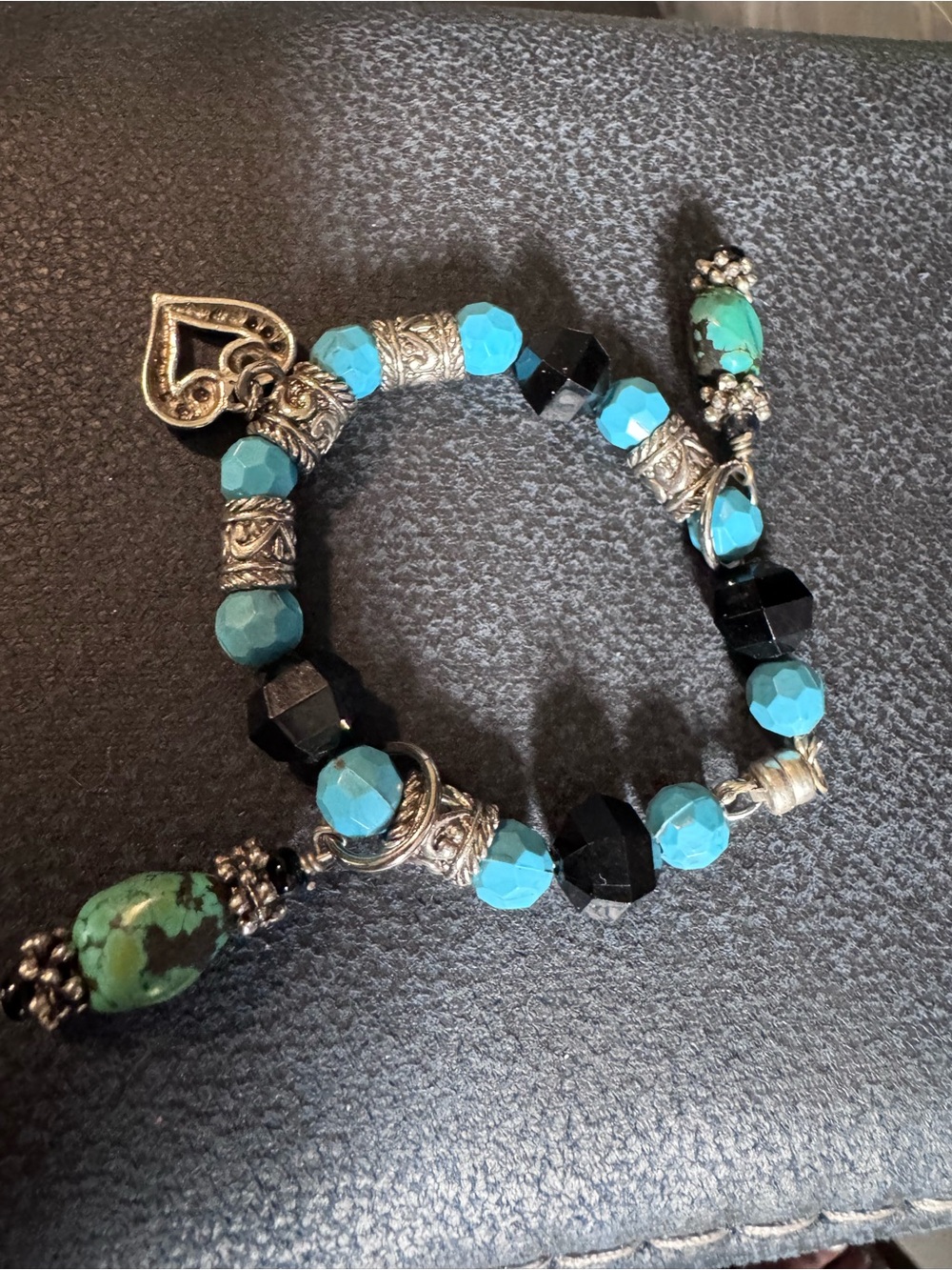 Turquoise & Black Beaded Stretch Bracelet - Unbranded
